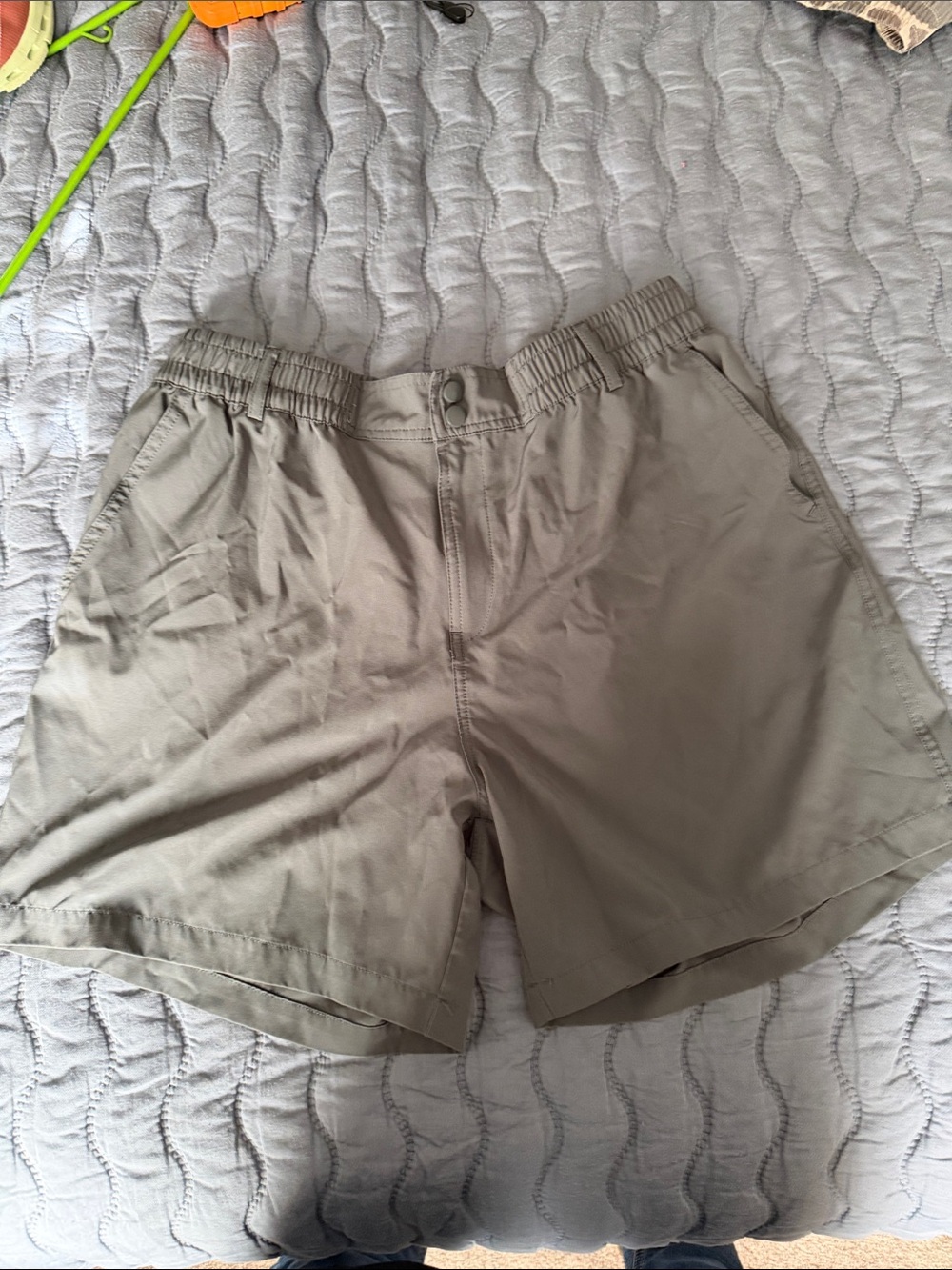 BURLEBO Men's Olive-Tan Hybrid Shorts